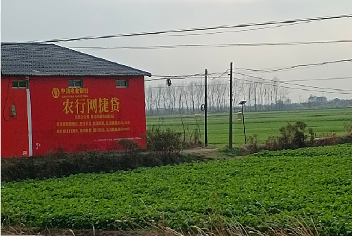 乾县如何防止墙体广告褪色呢？